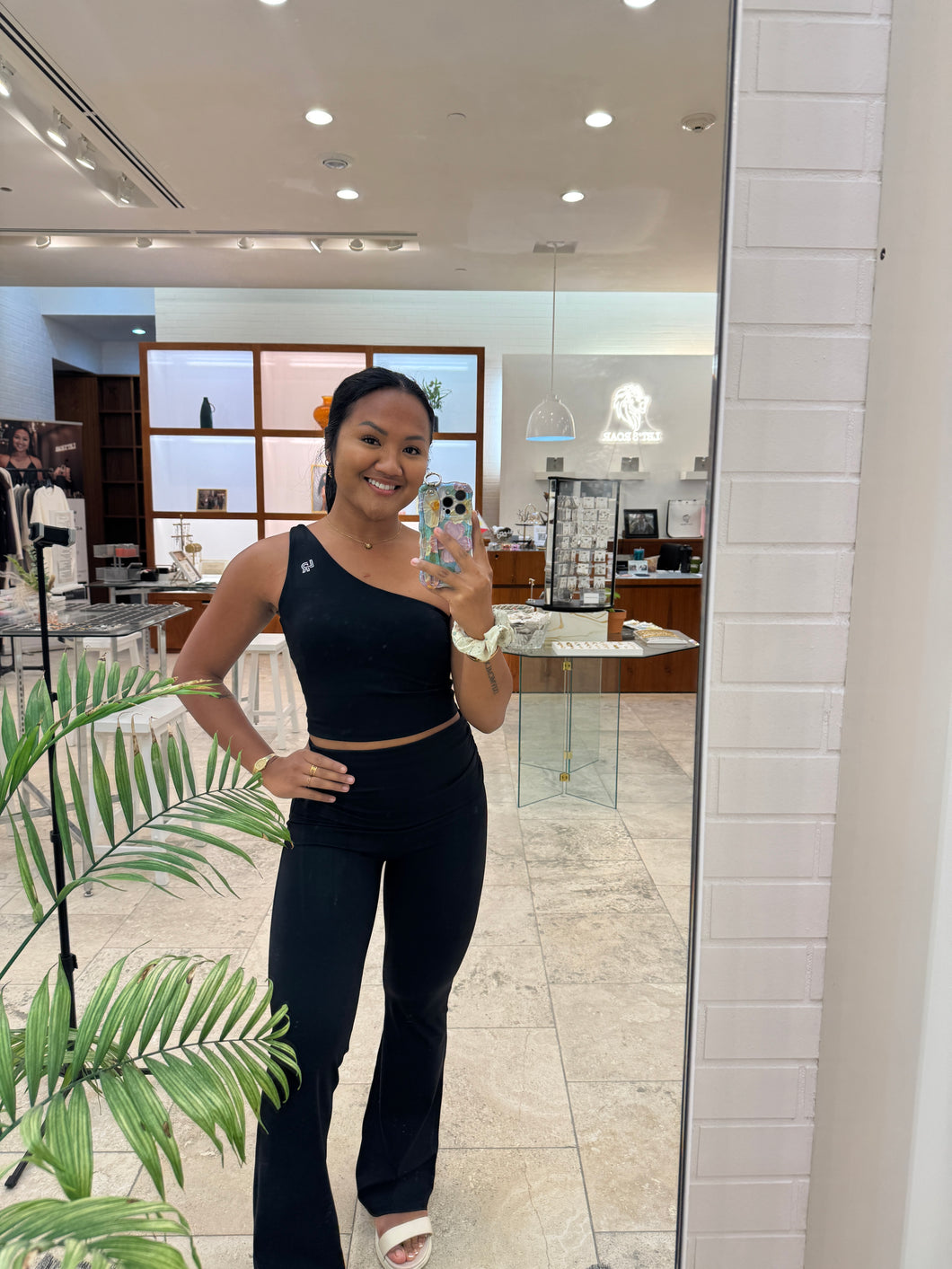 Black Fold Scrunch Waist Flare Leggings