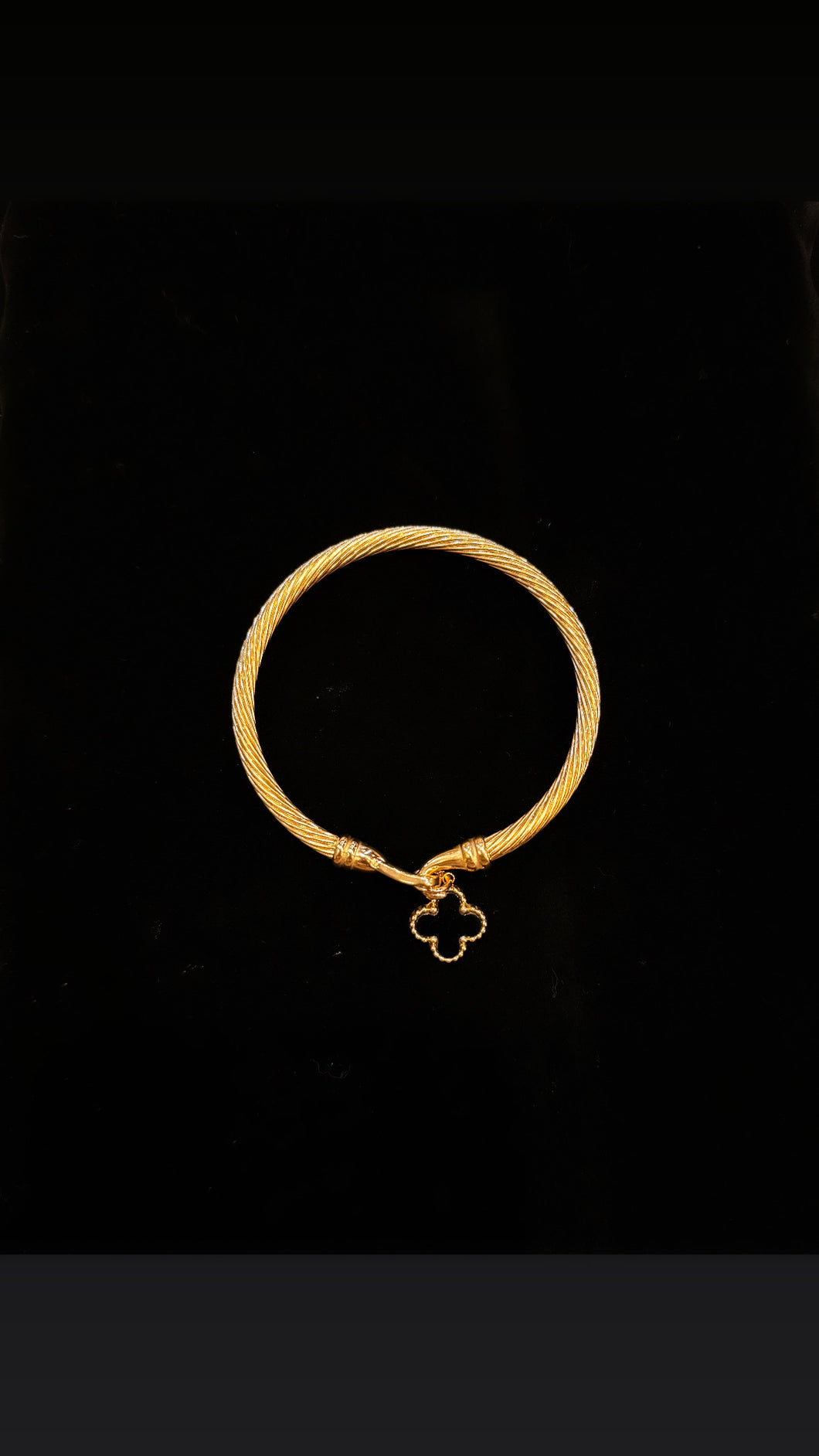 Clover Bangle