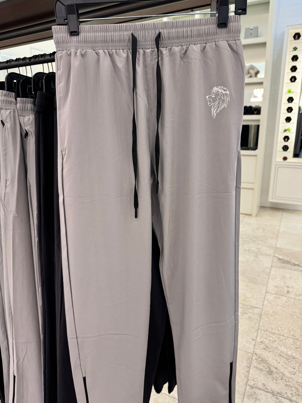 Men’s Lightweight Zip Leg Jogger Pants