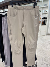 Load image into Gallery viewer, Men’s LR Golf Pants
