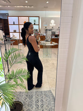 Load image into Gallery viewer, Black Fold Scrunch Waist Flare Leggings
