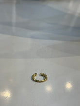 Load image into Gallery viewer, Dainty Rope Ear Cuff
