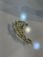 Load image into Gallery viewer, Butterfly Diamond Full Ear Cuff
