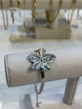 Load image into Gallery viewer, Silver Lily Flower Herringbone Bracelet
