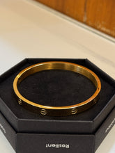 Load image into Gallery viewer, Love Bangle
