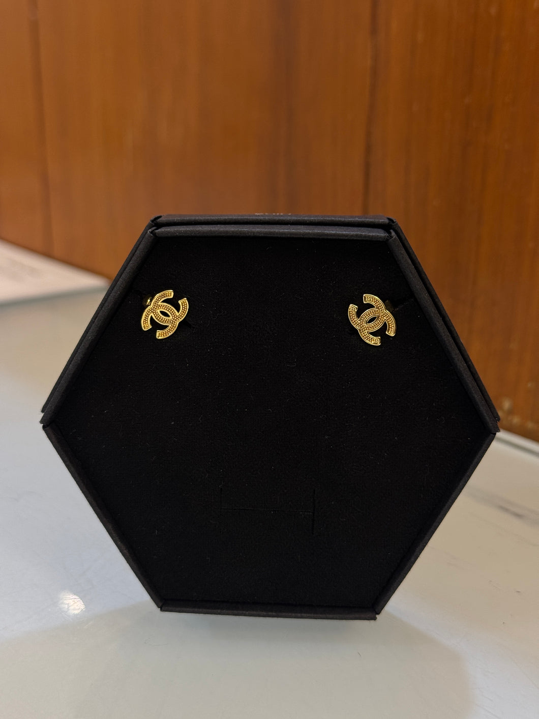 Elle Hoop Huggie Earrings