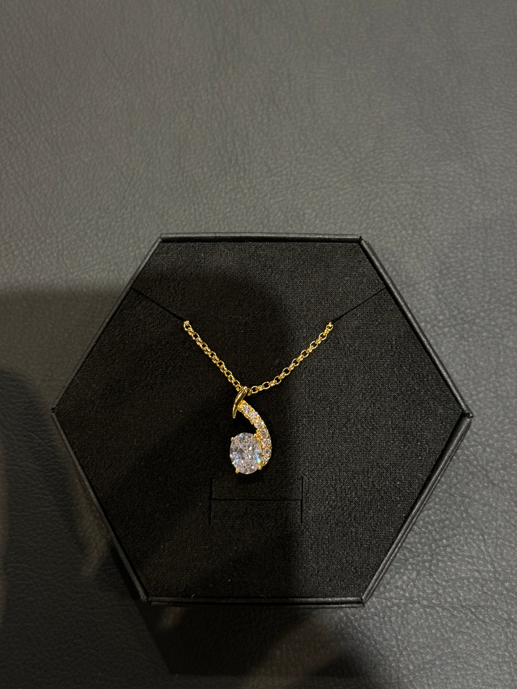 Round Diamond Necklace