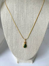 Load image into Gallery viewer, Women&#39;s Classic And High Quality Queen Jade Necklace
