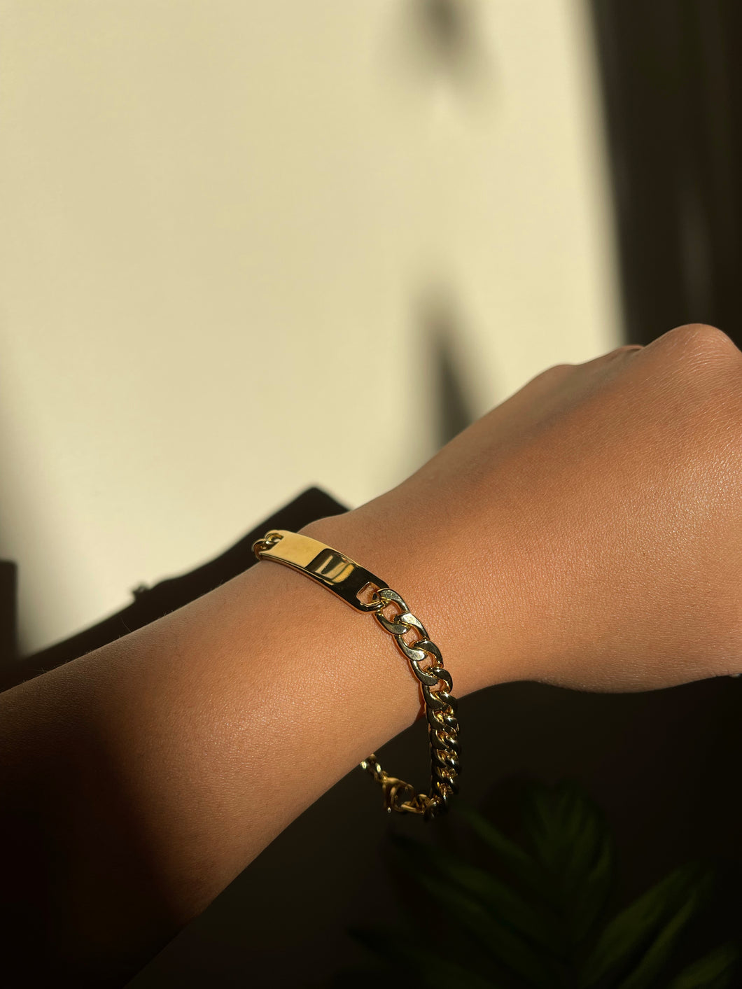 Unique Great Quality Gold Link Bracelet For Women