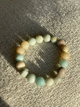Load image into Gallery viewer, Earth bead bracelet
