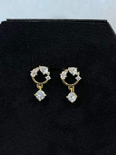 Load image into Gallery viewer, Crystal Drop Earrings
